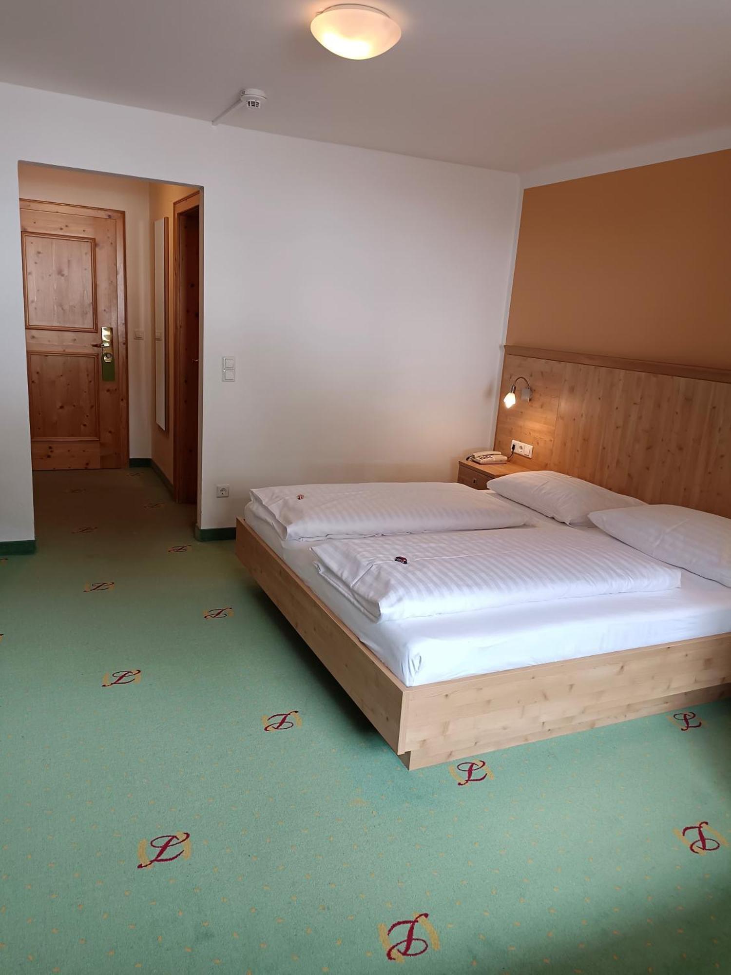 Hotel Gruenwaldkopf Obertauern Exterior photo