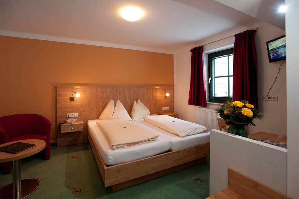 Hotel Gruenwaldkopf Obertauern Exterior photo